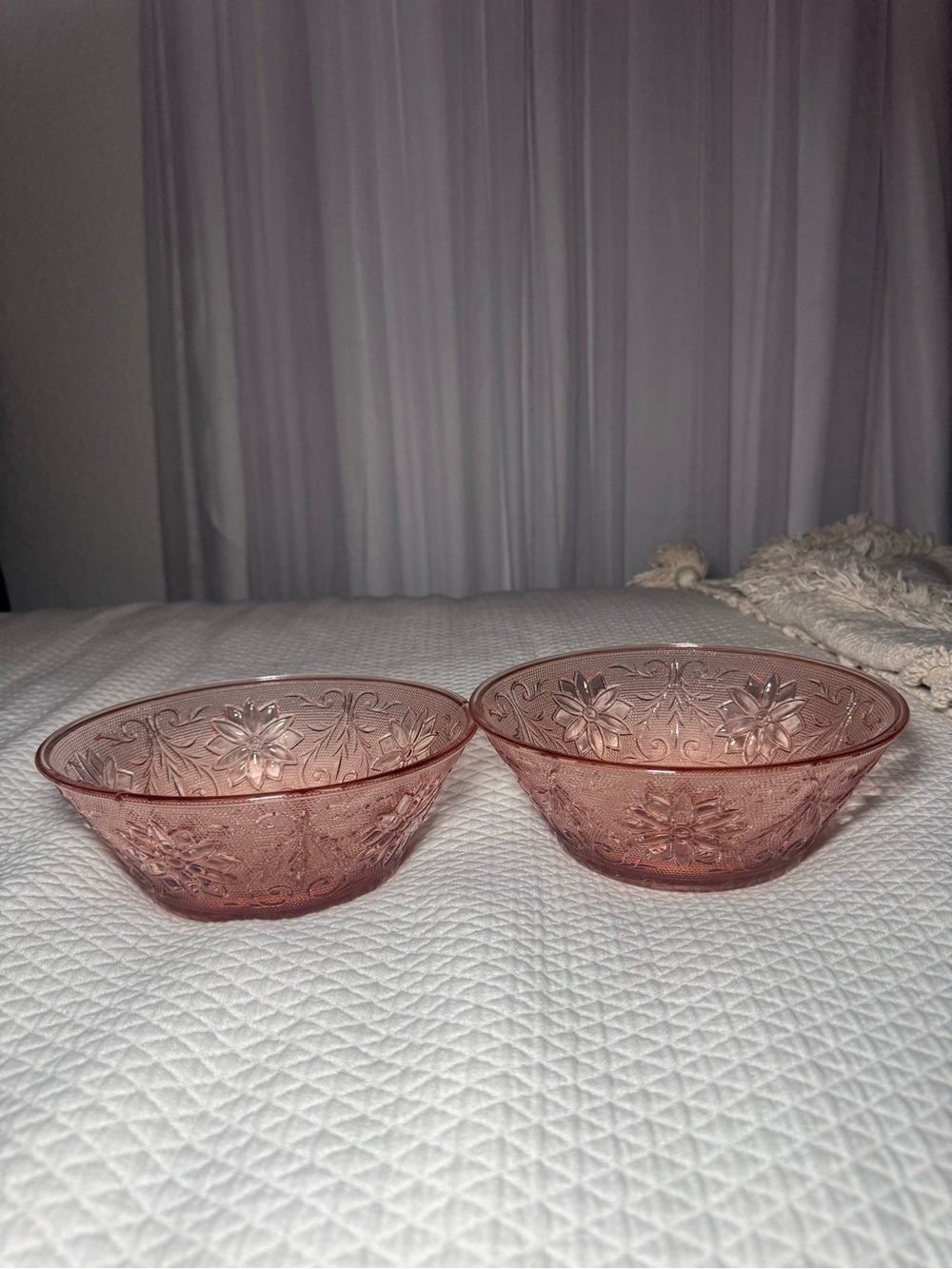 Vintage Tiara Indiana Glass Sandwich Pink Salad Bowls Set of 2 8” One Chipped